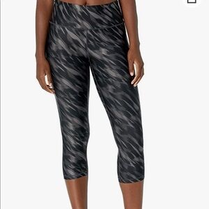 𝅺LEGGINGS Workout Tights Black Watercolor Graphic Print Womens’ XS Leggings